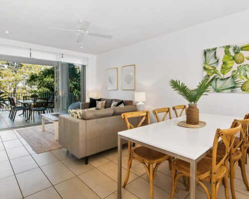 Sunshine-Coast-Metzo-Noosa-1-n-2-bed-2-bathroom-apt-(11)