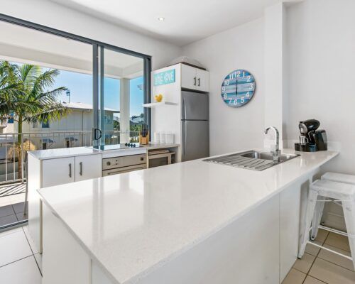 Sunshine-Coast-Metzo-Noosa-3-bed-2-bath-penthouse (4)